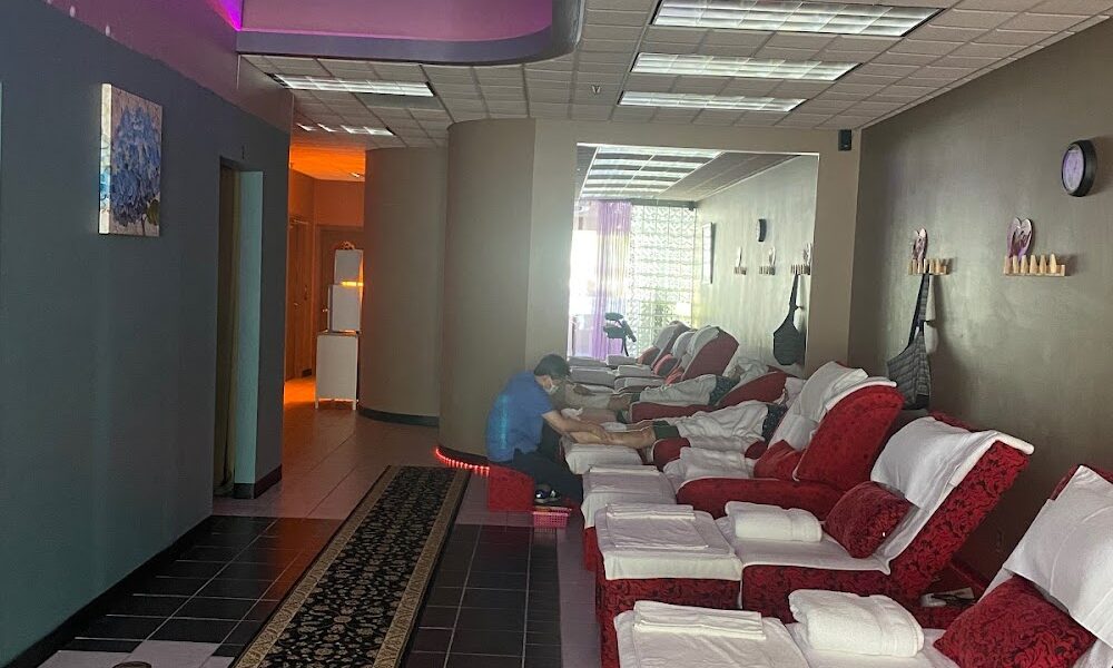 Aroma Family Spa – Best Package for Couples Birthday/Anniversary