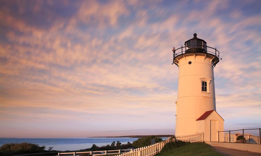 Lighthouse Moving
