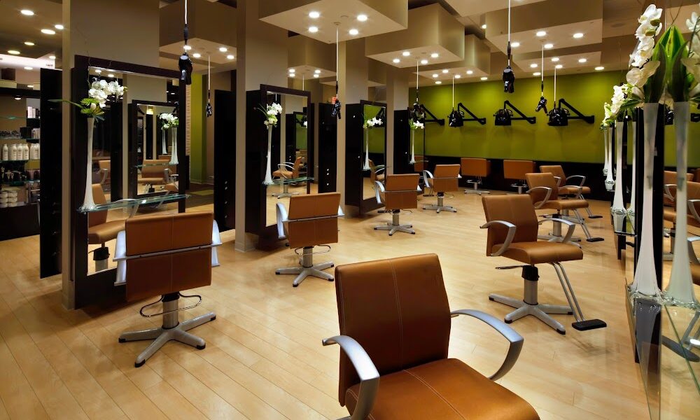 Simonson’s Salon & Spa – Plymouth